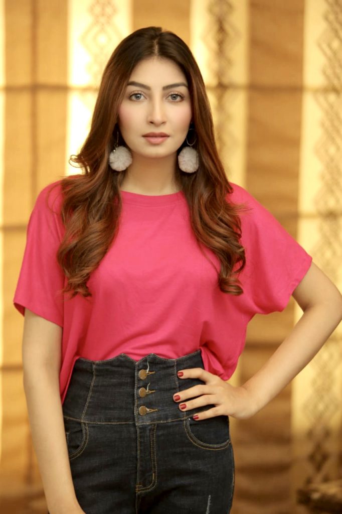 Mahnoor Khan Social Diary Magazine