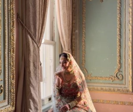 Anoushey Ashraf in Nomi Ansari designed wedding dress